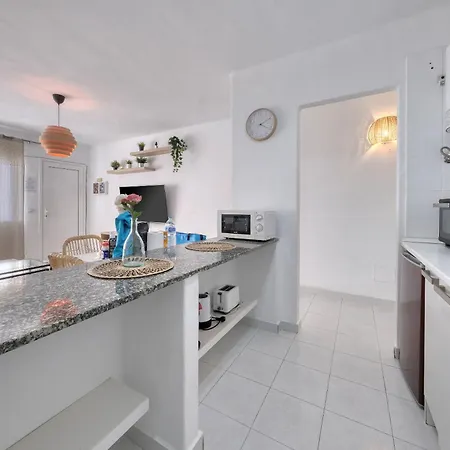 Abora - 500m To The By Lanzarote Apartament