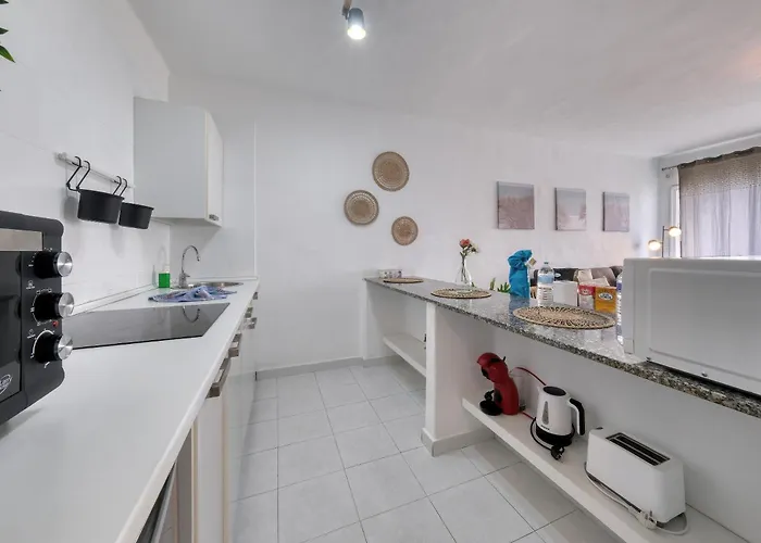 Abora - 500m To The By Lanzarote Apartament *